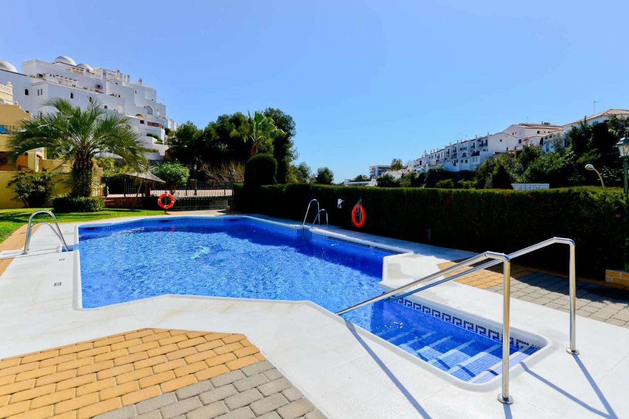 نيرخا Refurbished 2-Bed Apartment Burriana Beach. المظهر الخارجي الصورة