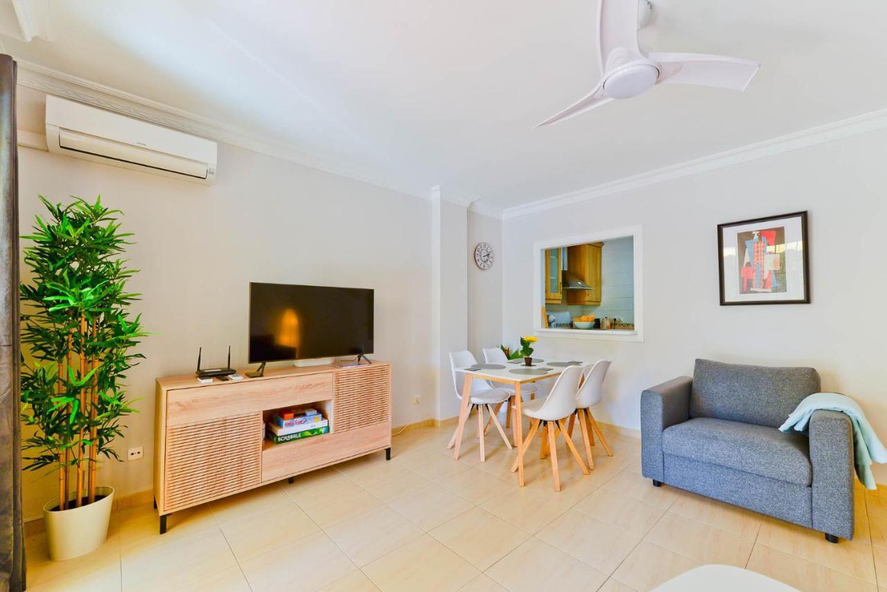 نيرخا Refurbished 2-Bed Apartment Burriana Beach. المظهر الخارجي الصورة