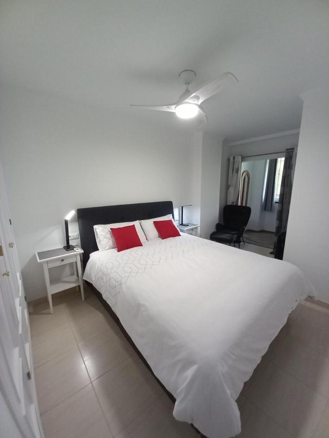 نيرخا Refurbished 2-Bed Apartment Burriana Beach. المظهر الخارجي الصورة